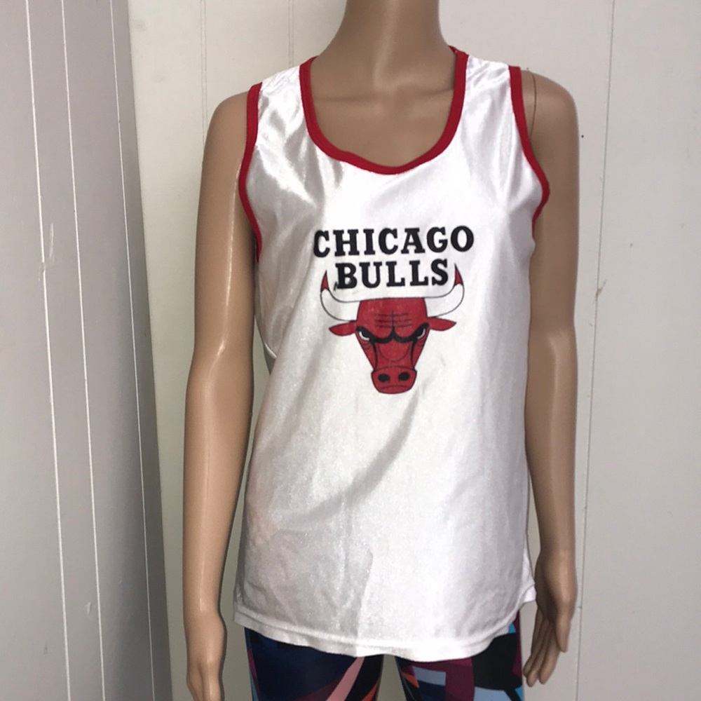 Little boys Chicago bulls jersey size 18-20